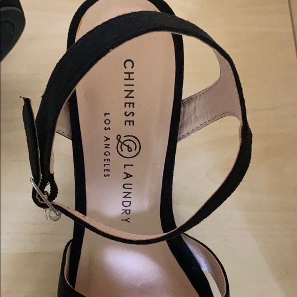 CHINESE LAUNDRY Black Heels Platform Ankle Strap - Picture 7 of 9